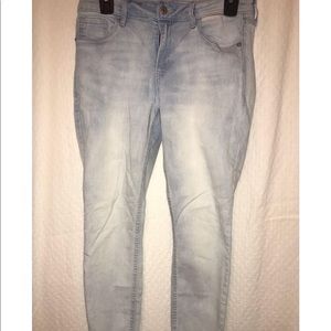 Old Navy Rockstar Super Skinny Ankle Jeans